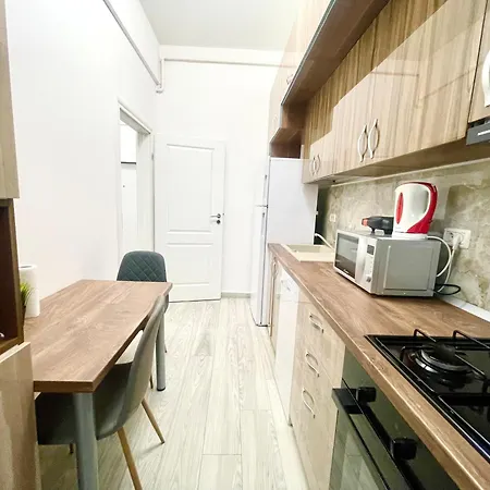 Apartment Adress Cd21