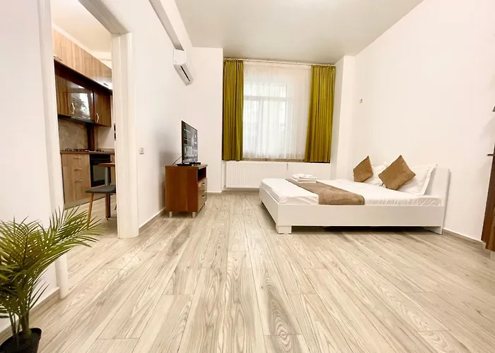 Adress Cd21 Apartment *